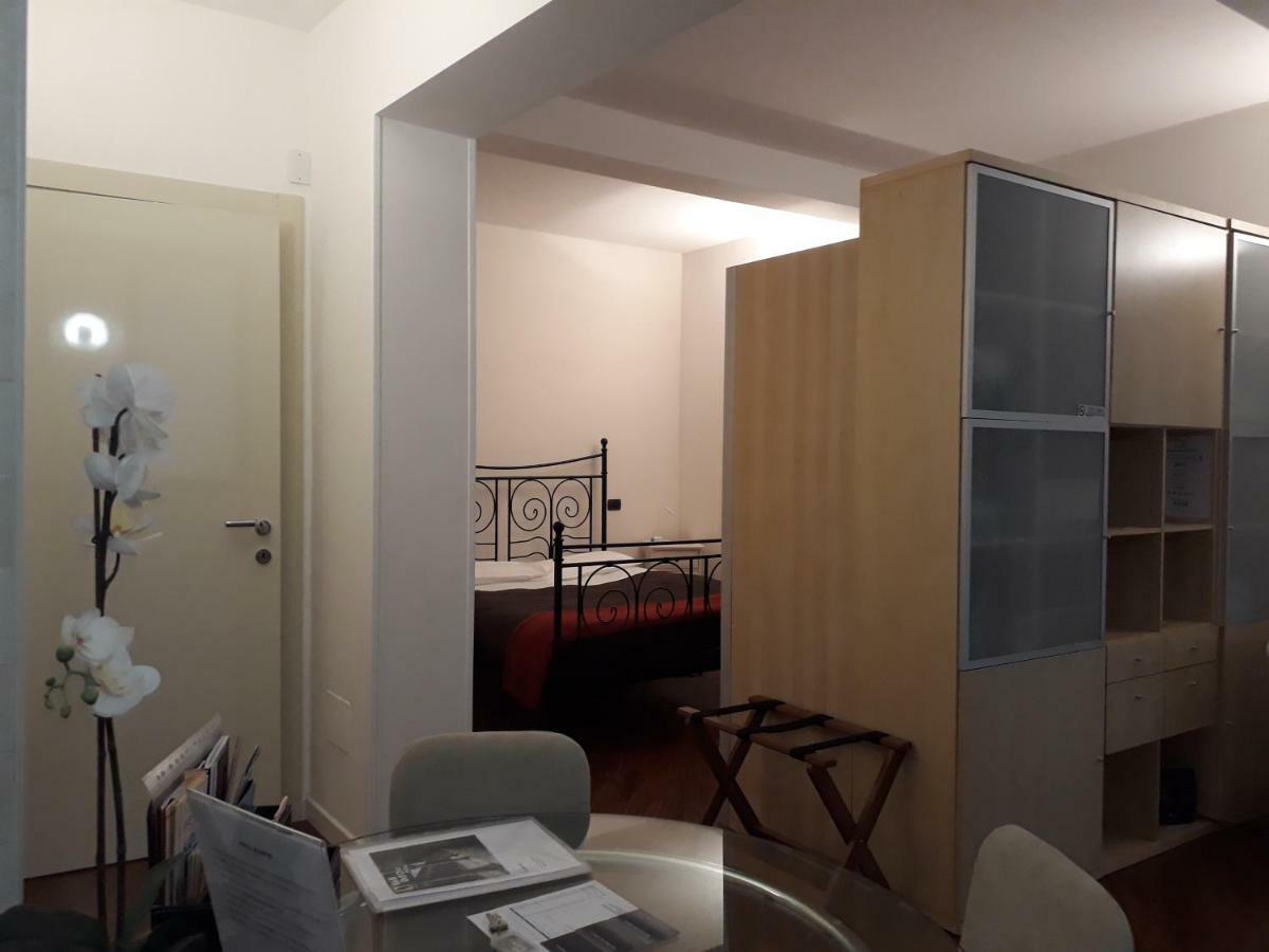 Suite Del Borgo - Affittacamere - Guest House Bolonya Dış mekan fotoğraf